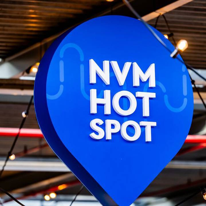 Facebook LinkedIn-LR NVM HOTSPOT  (243)